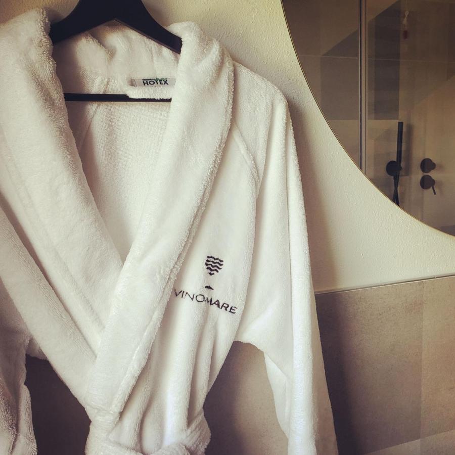 Vinomare Guesthouse ฟอสดิโนโว ภายนอก รูปภาพ